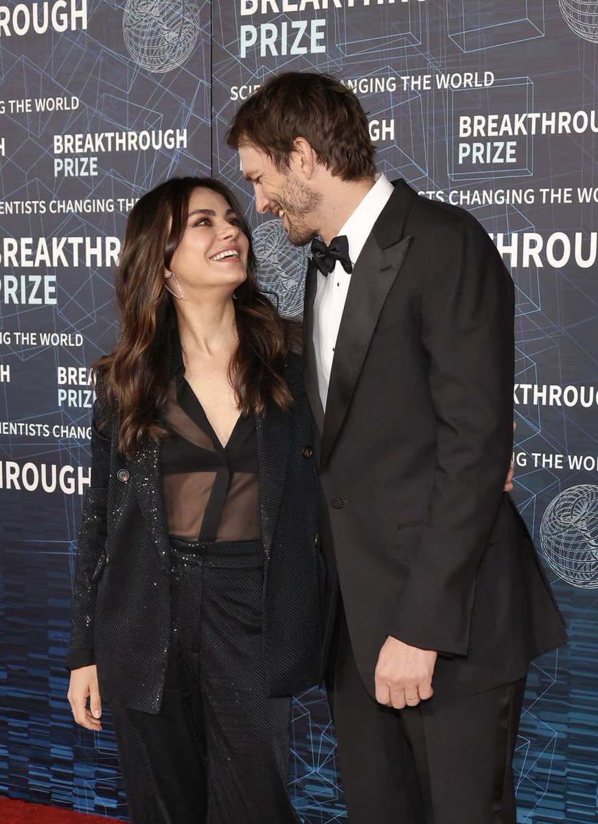 mila kunis fans on Twitter: "๐ธ Mila Kunis & Ashton Kutcher at the