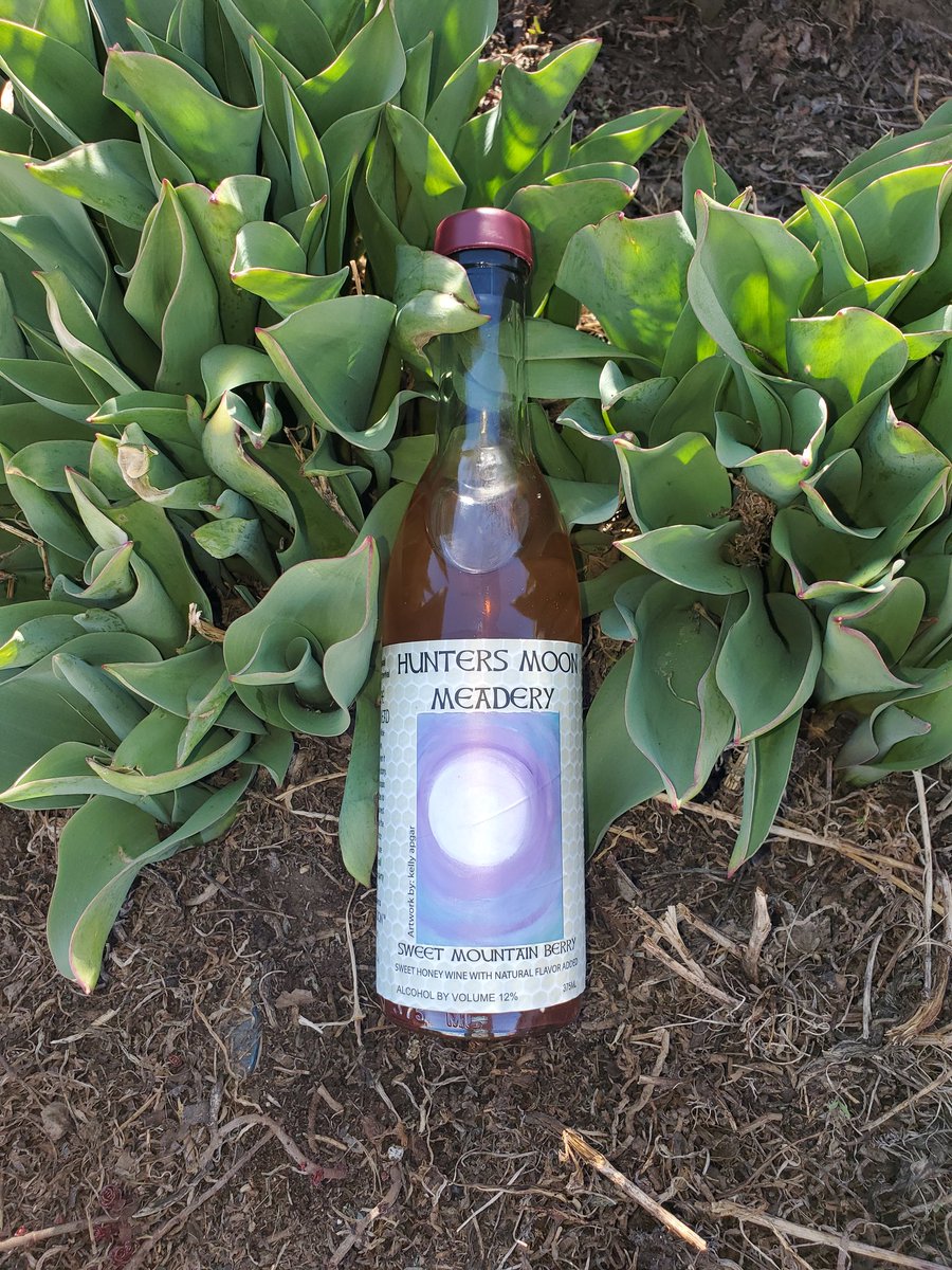 huntersmoonmead's tweet photo. Spring #Mead! #huckleberry & #chokecherry lusciousness!!
#drinkDifferent
#MeadMe https://t.co/JCKL0RWAX5