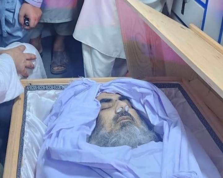 یہ مطمئن چہرہ یہ اعلان کر رہا ہے کہ قسم خدا کی میں کامیاب ہو گیا۔
#آہ_مفتی_عبدالشکور #muftiabdulshakoor