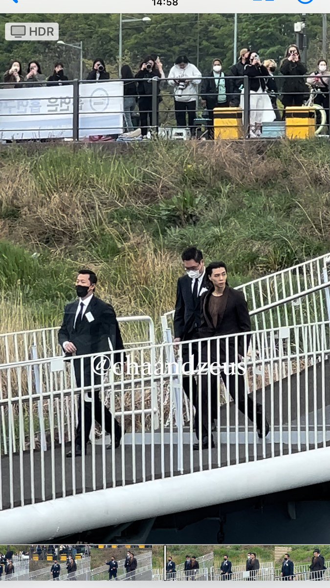 hooneychicken's tweet photo. johnny looks like he's the son of mafia boss strolling around the town with his bodyguards https://t.co/a1vJxNoFWy