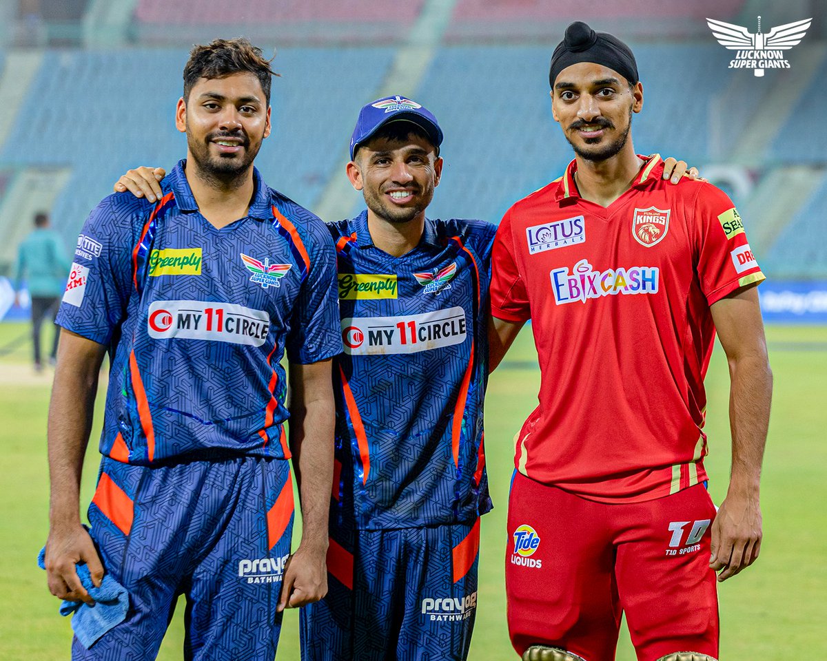 LucknowIPL's tweet photo. An epic battle on the field, cherishing the memories off it 🙌

#LSGvPBKS | #IPL2023 | #LucknowSuperGiants | #LSG | #GazabAndaz https://t.co/mM2UrmKAVN
