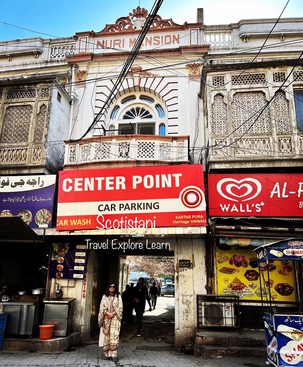 DScotistani's tweet photo. “We are defined not by our borders but by our bonds.”
From Suri to Nuri
Suri Mansion in Rawalpindi’s Kartarpur locality was the family home of the famous Suri family who lived in Rawalpindi before partition
#partition1947 #pindiheritagetours 
#AcrosstheLine 
#NayanikaMahtani
👀⬇️ https://t.co/YuSdqE5HKZ