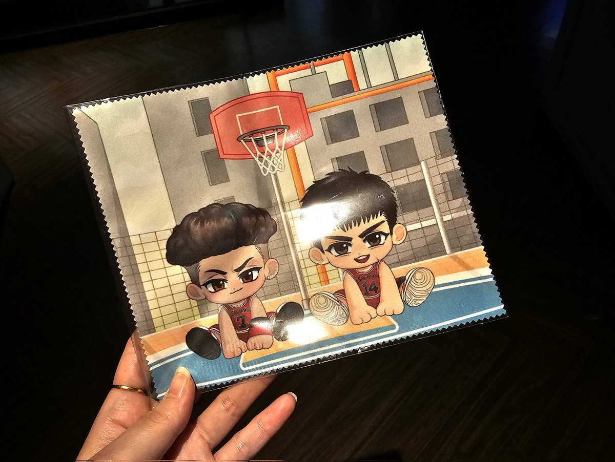 Silber_SLDK's tweet photo. 부산 태섭대만 응상 후기~~ 두번째 사진의 엽서 나눔 했었는데 놓자마자 후루룩 사라져버려서... 쪼끔 더 뽑을걸 그랬나 하는 생각이...... 현수막 진짜 넘 귀여웠는데... 가까이서 하나 더 찍을걸... 🥹 그리고 승리의 가위로 받은 안닦굿즈~~~!!! 진짜 넘 귀엽지 않나 싶은것이...🥰 https://t.co/NSPYJyTiRr