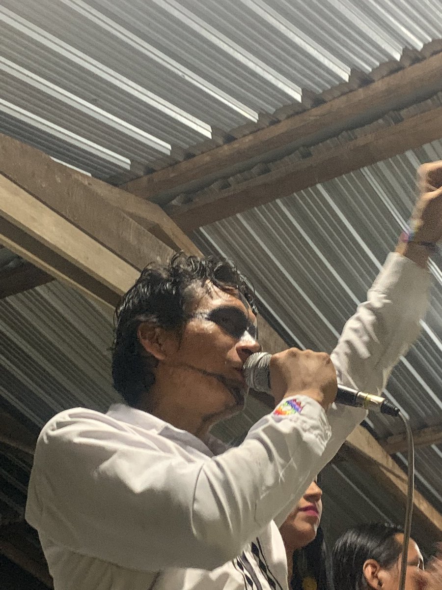confeniae1's tweet photo. #Atencion
Luis Canelos es el nuevo Presidente de la Nacionalidad Kichwa de Pastaza PAKKIRU electo hoy en su magno congreso https://t.co/urxnuLpFBJ
