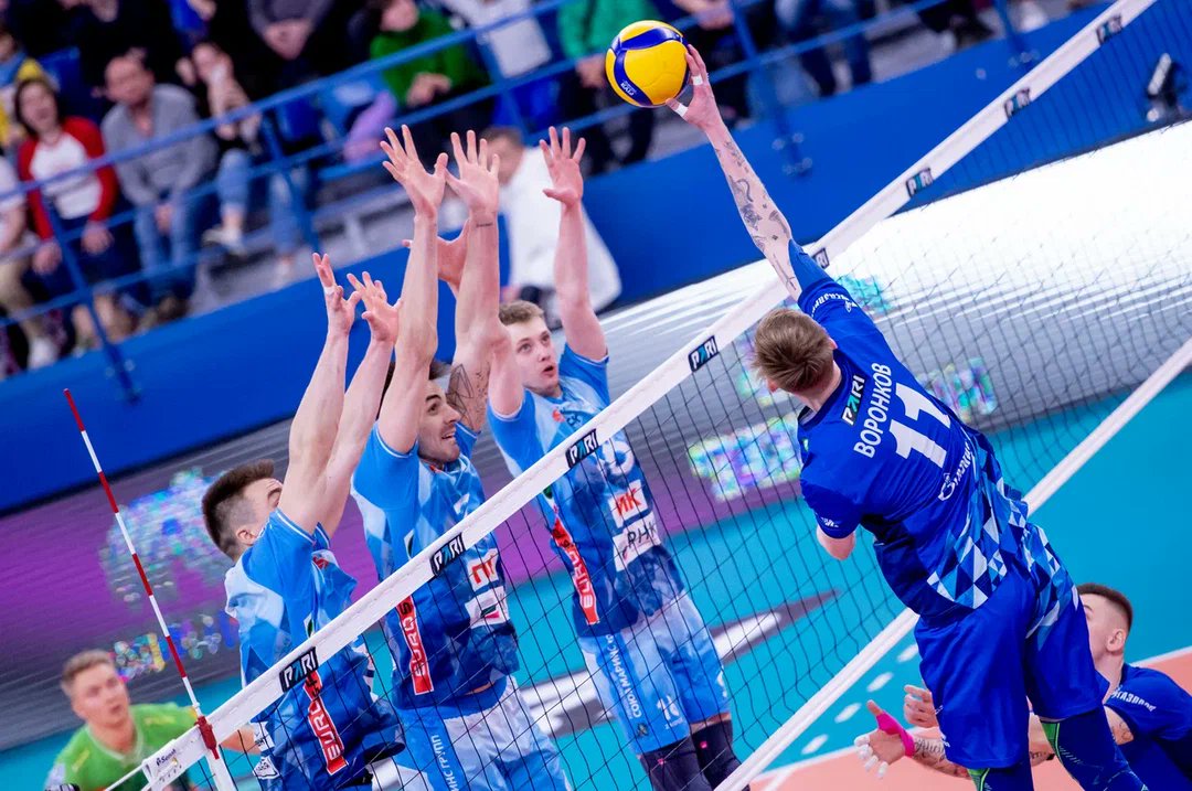 💫  Это была яркая игра двух равных соперников, в которой победил тот, кто играл каждый мяч до конца!

🏐 Динамо (Москва) - Зенит (Санкт-Петербург) - 3:2 (25:15, 20:25, 17:25, 33:31, 15:10).

🎯 Такой волейбол, такая команда, такое Динамо нам нужно!