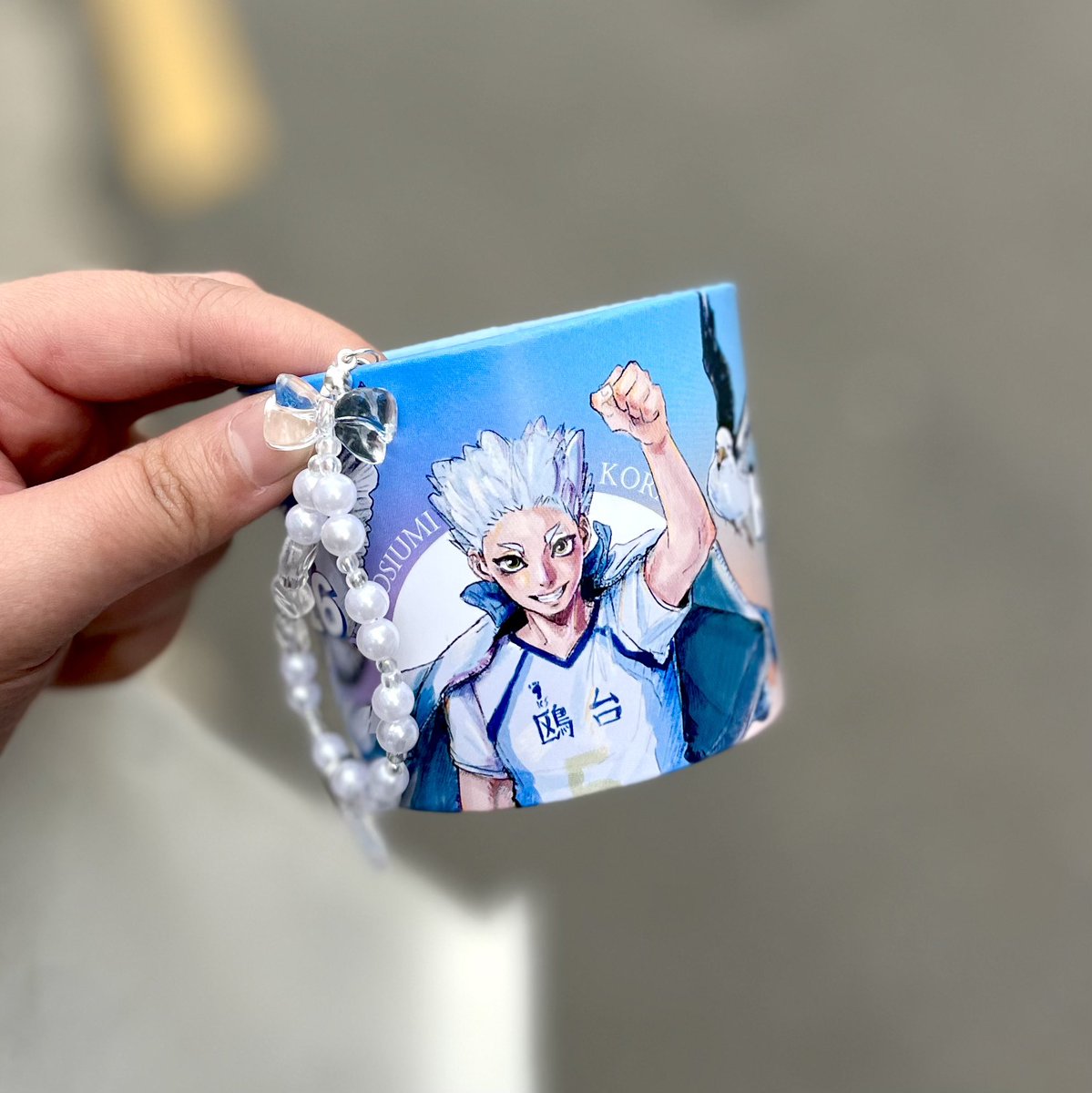 너무 바빠서 못갈뻔 했는데 정말 운좋게 시간이 나서 잠깐이나마 호시우미 생카 갔다왔습니다...🥹💙 진짜 카페 이쁘게 꾸며놓으셨고 전프레 디테일에 감탄밖에...푸릇푸릇 청량한 분위기 너무너무 좋았습니다!! 주최진 수고 많으셨습니다🥹
#코트라는_푸른_바다_위_갈매기 
#하이큐 #호시우미코라이