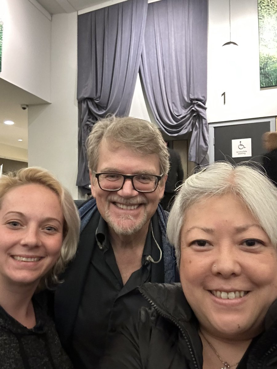 MayumiIzumi1's tweet photo. What a wonderful Saturday night @Centennial_Thtr ! Thank you Nicole for inviting me to the #GaryCableProject โs concert ๐ #saturdaynight #northvancouver #concert https://t.co/IBruv05bph