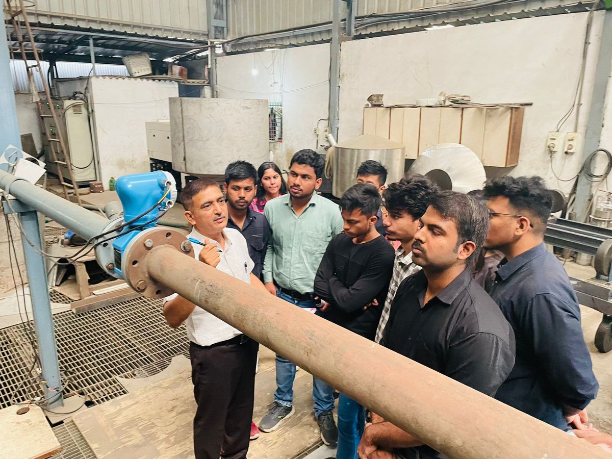 thelmindia's tweet image. Industrial visit of one day #training program at #Flowtech Engineers, Vadodara of engineering students pursuing 4 months internship at #RRSL #Ahmedabad on 14.4.2023 to learn how calibration of flow meters are done and to measure density of water, #crudeoil and fuel oil.