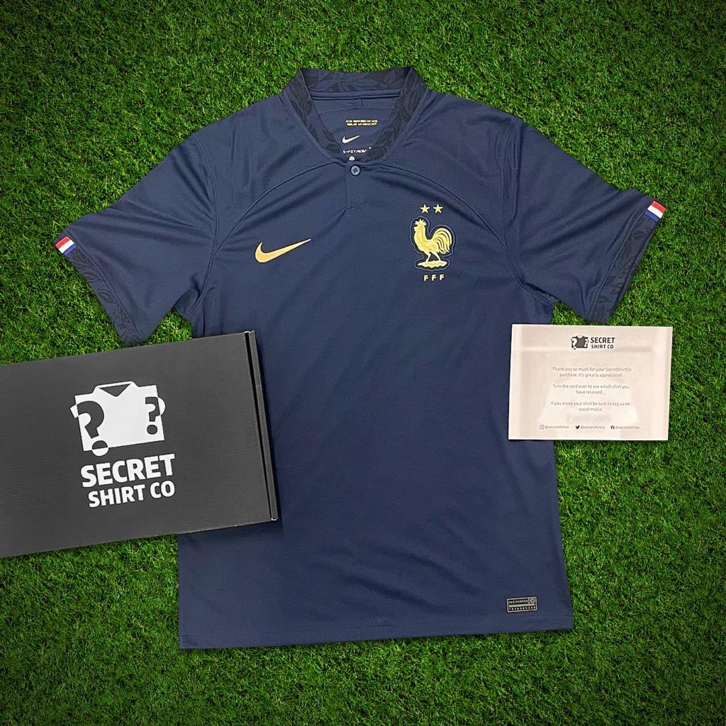 If Anthony Martial scores FIRST today vs Nottingham Forest we’ll giveaway a SecretShirt.co box 📦

To enter 👇

🔄 Retweet this tweet
🤝 Follow us

Good luck!