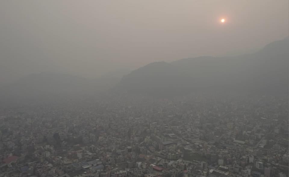 RONBupdates's tweet photo. Kathmandu's Air Pollution is one of the worst in the world right now. The Air and Weather condition of other cities has also affected flights in Nepal. 

File Pic. Ajit Paudel https://t.co/qHUgMgFteW