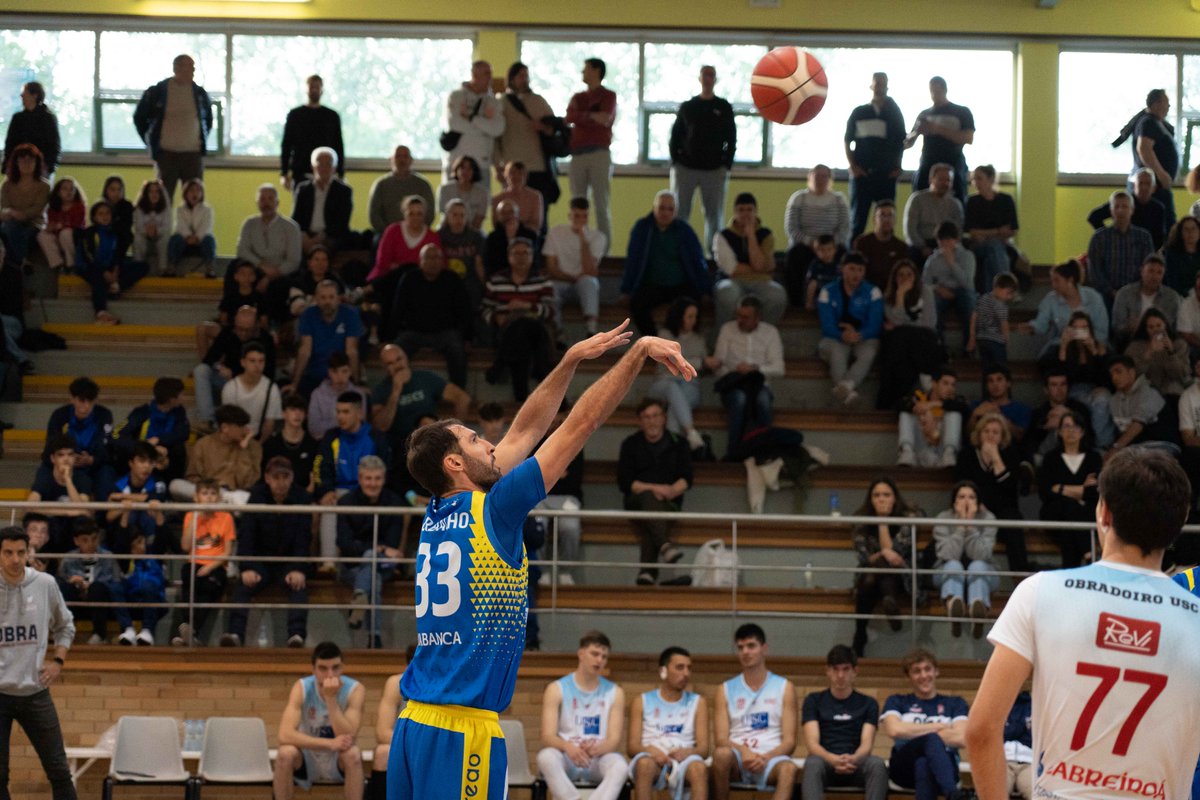 ConcCulleredo's tweet photo. 🙌 O día de onte foi histórico!

📸 Velaquí vos deixamos unhas imaxes da gran vitoria do 🏀 Club Baloncesto Culleredo fronte ao @OBRADOIROCAB!

👏👏 Moitos parabéns, equipo! https://t.co/UoYp0BROpZ
