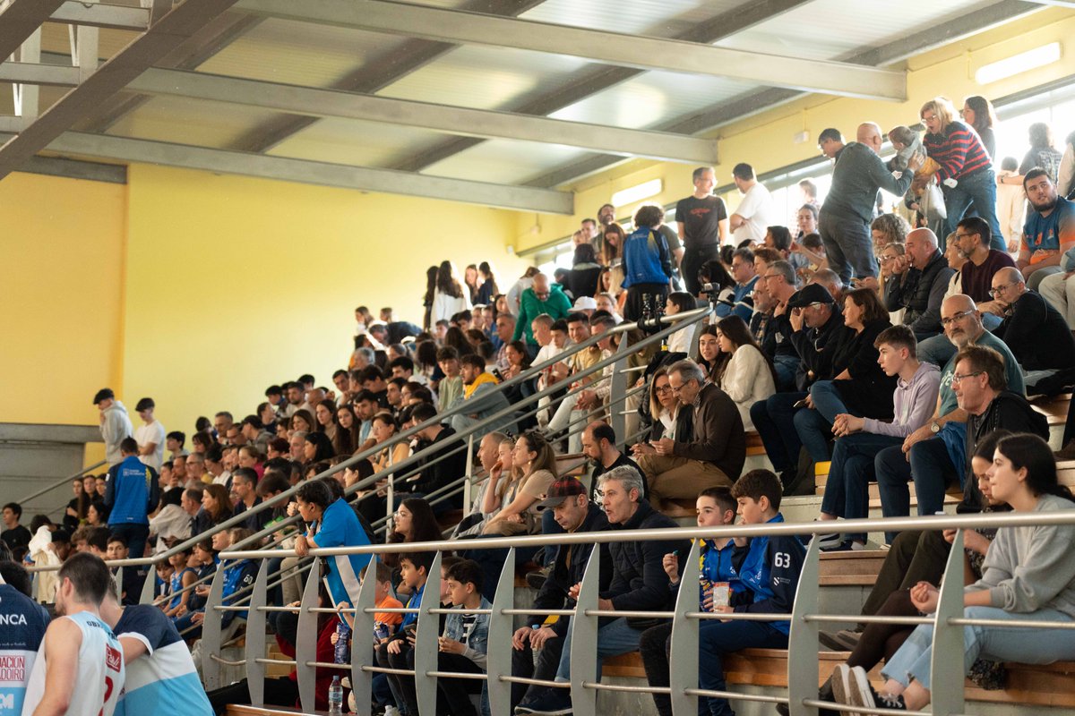 ConcCulleredo's tweet photo. 🙌 O día de onte foi histórico!

📸 Velaquí vos deixamos unhas imaxes da gran vitoria do 🏀 Club Baloncesto Culleredo fronte ao @OBRADOIROCAB!

👏👏 Moitos parabéns, equipo! https://t.co/UoYp0BROpZ