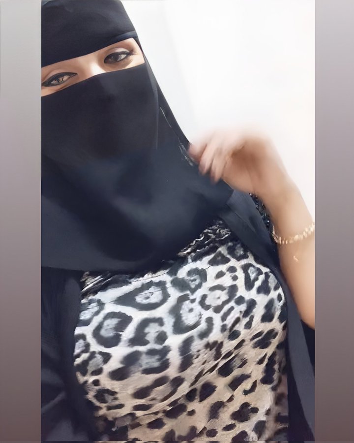 Mayoy98366's tweet photo. صباح الورد ❤🤍🌹🌷 https://t.co/VeYhbmautG