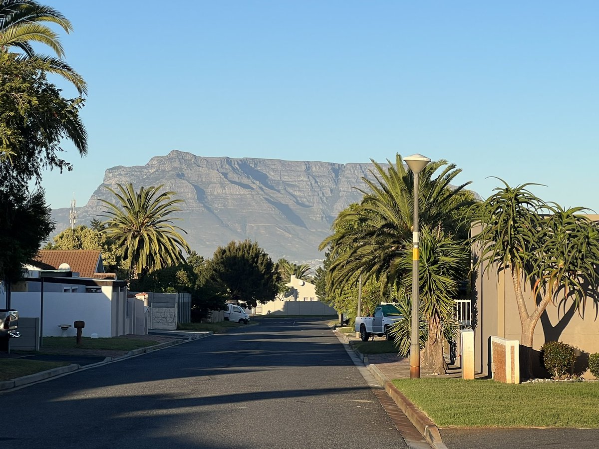 malcolmpedro's tweet image. Sunday morning walk..,
#KeepOnWalking
🌈😎🤙