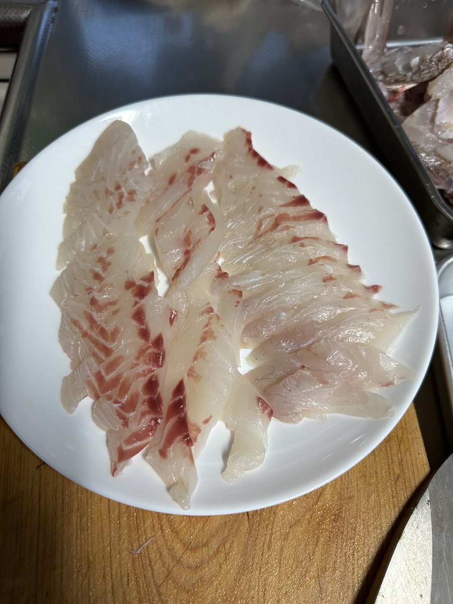 刺身の切り方が全然上手くいかねぇ
まじでうまくなりたい