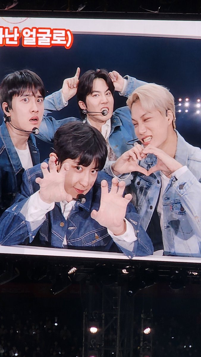 EXOGlobal's tweet photo. [LQ] 230416 #DOHKYUNGSOO #KAI #SUHO #CHANYEOL @ EXO-L JAPAN『EXO CHANNEL “THE BEST”』D2
Cr. zhoumara_622

#EXO #엑소 @weareoneEXO https://t.co/XndOJZESxh