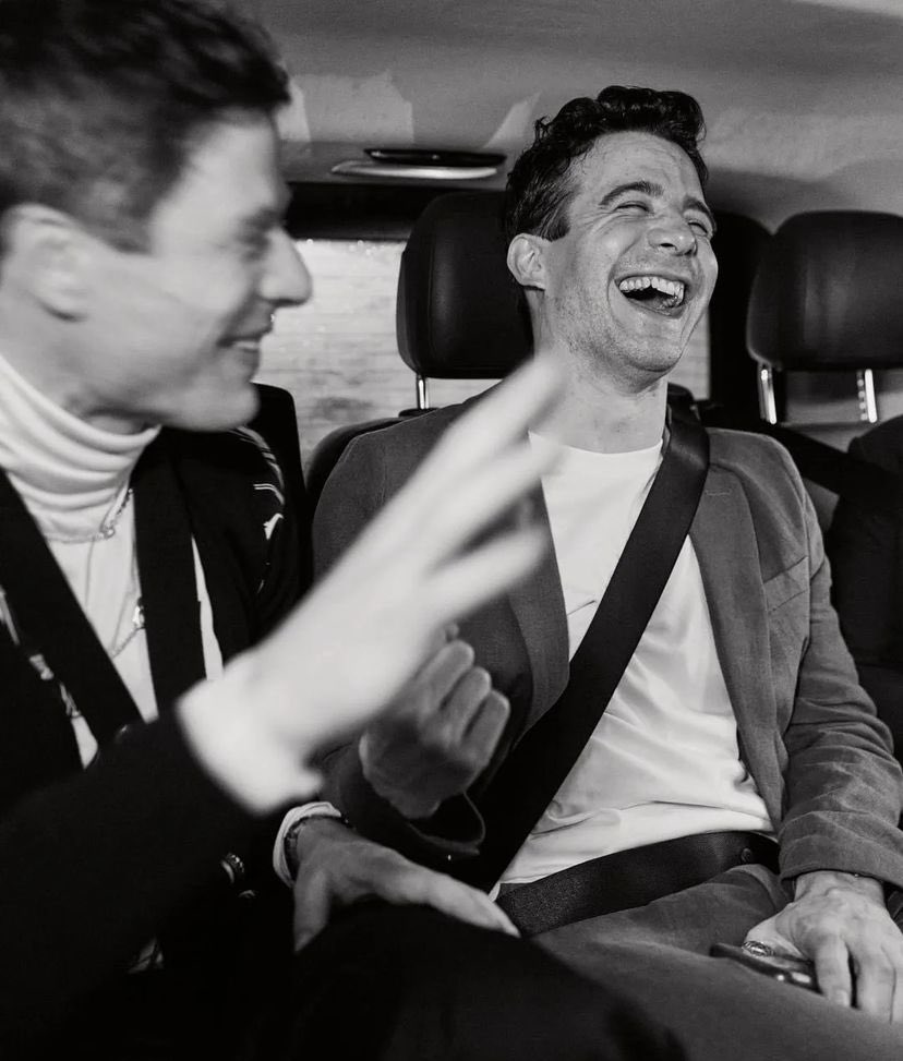 LukeBestof's tweet photo. He has the best smile ever 😍 #bridgerton #benedictbridgerton #ALittleLife https://t.co/07pbKdju8M