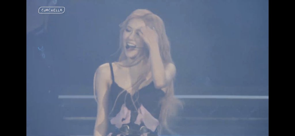 ql_4ever's tweet photo. My wife rosé🥰🥰🥰🥰🥰 https://t.co/1qHA8XMJDW