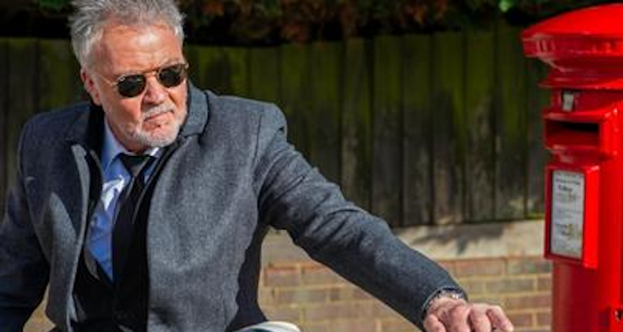 Paul Young is touring the UK and will come to Chesterfield, where he’ll meet fans, sing hits and tell stories about his incredible career. 

Find out more: dlvr.it/SmYlKn 

#LoveChesterfield #ChesterfieldEvents