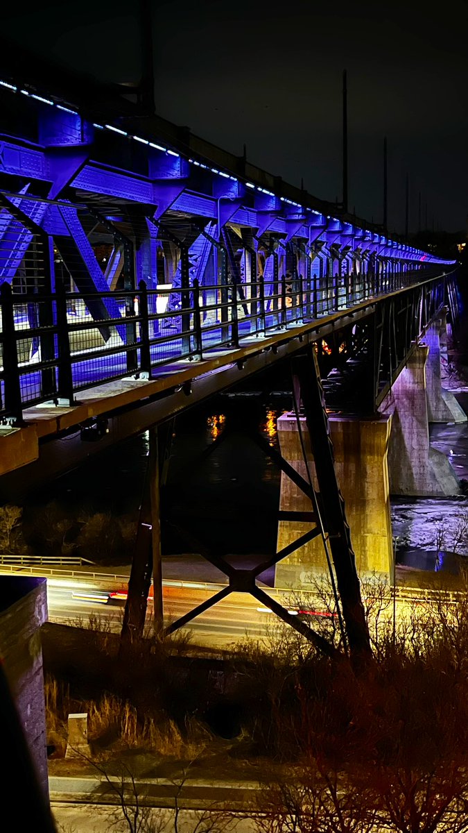 thefirstjoel's tweet photo. Thank you @CityofEdmonton for helping us celebrate the last day of National Medical #labweek! 💜🥼

#seetheunseen #seethelab #nmlw23
#lightthebridge #indigolabcoat #yeg #medlab https://t.co/7YZ6u6kNC7