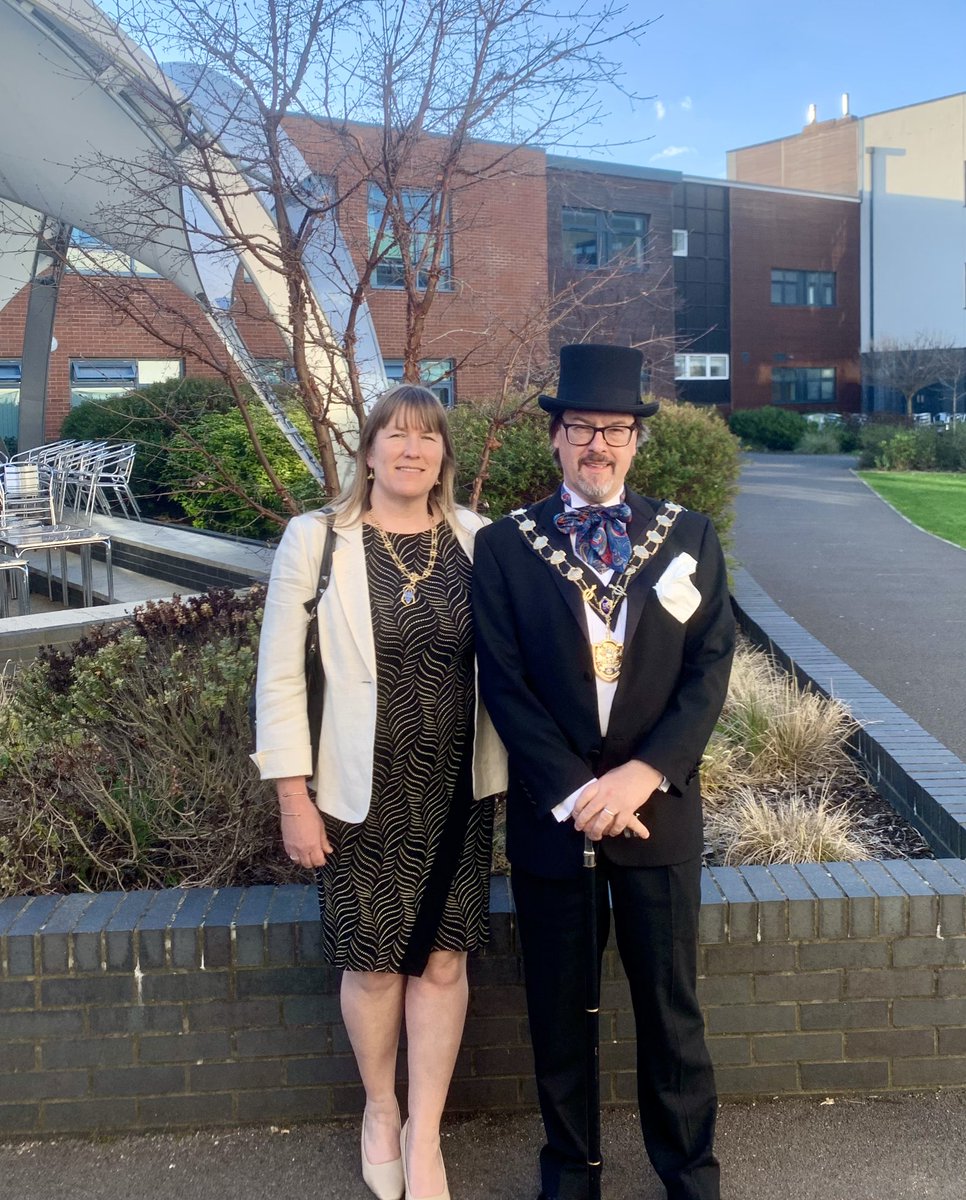 eastleighmayor's tweet photo. A wonderful time yestereve attending @roverang’s production of Treasure Island. An entertaining and highly enjoyable show, and we were smiling all the time! Lovely to be back at my old college @bartonpeveril too, which had totally changed from my time there 30+ years ago. https://t.co/NEzkNknkIS
