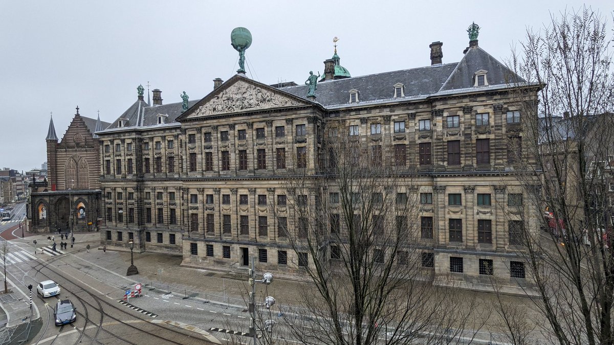 Getting in a day to visit this beautiful city (consume an unhealthy amount of frites) and touristing before my first #KubeCon #KubeConEU