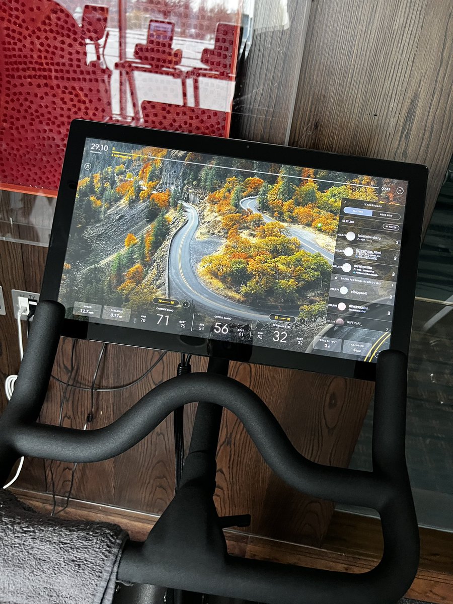 Emma Louise Biggs tweet media