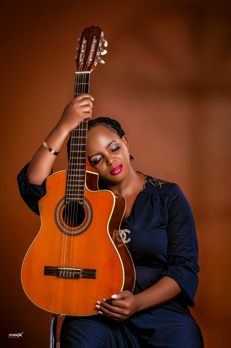StudioX_Uganda's tweet photo. Life is one grand, sweet song.
.
.

#photography #portrait #beauty #canon #life #ig #l #landscape #cute #likeforfollow #f #fotografia #sunset #likeforlike #girl #makeup #followers #summer #photographylovers #portraitphotography #selfie #comment #lifestyle #music https://t.co/dnGIDP2Cy6