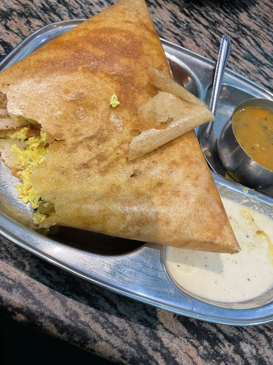 albarrett09's tweet photo. Revisited #SafdarjungTomb again as hadn’t been for years. It was built in 1793-4 in memory of Safdarjung, Viceroy of Awadh under the rule of the Mughal emperor Mohammed Shah. Followed by the best Sunday lunch in India! #LoveDilli https://t.co/xCEvtAMmla
