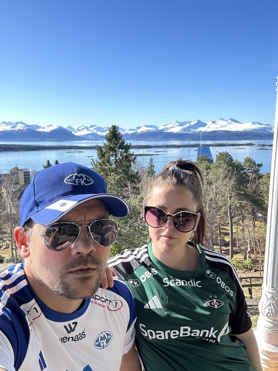 MaiEliseHolmen's tweet image. Samboera i dag! Samboera i mårra? Måtte det beste BORTELAGET vinne!!!🖤🤍 @RBKfotball
