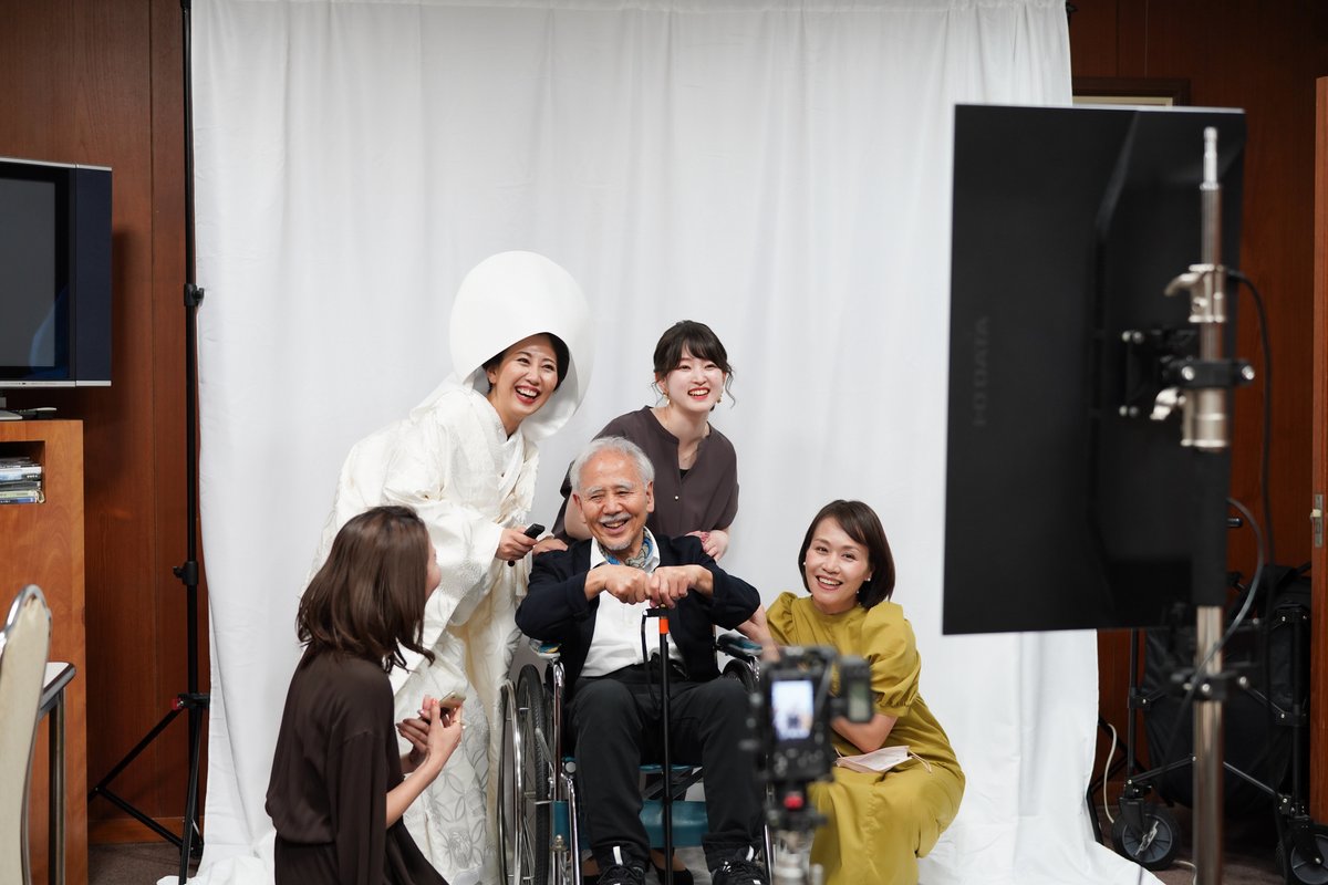 結婚式の控室にも出張でセルフ写真館作れます📷