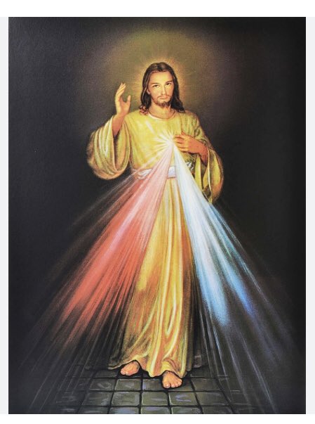 gelphg's tweet photo. “Fuera de la Misericordia de Dios no existe otra fuente de esperanza para el hombre.”

San Juan Pablo II
#DomingoDeLaDivinaMisericordia https://t.co/dbB8MnFND4