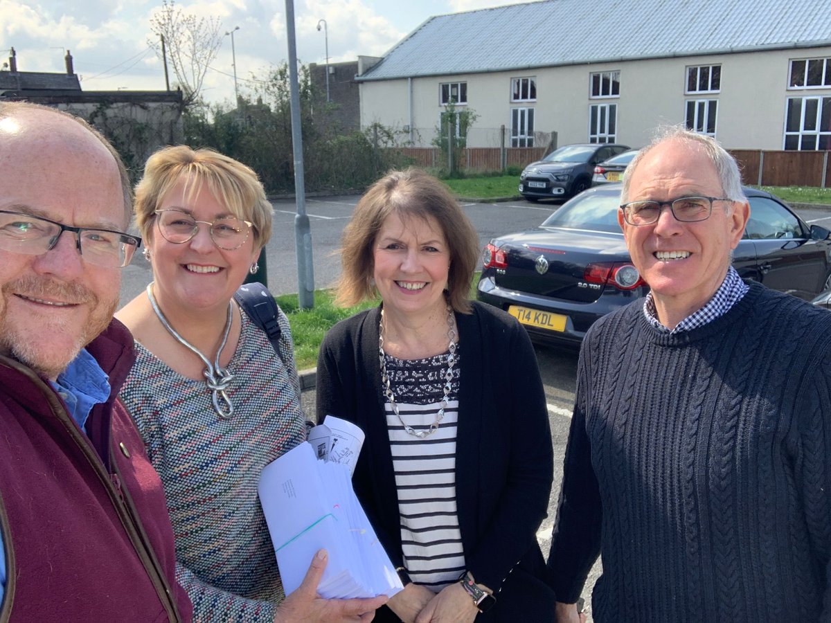 ClaireBowes's tweet photo. Local ⁦@Conservatives⁩ campaign for Breckland elections well underway in #Watton. 🙏 to ⁦@GeorgeFreemanMP⁩ for giving a ✋🏼to help deliver letters to residents yesterday - soon we’ll have visited every house in Watton with our leaflet.
Vote Claire &amp; Tina on 4th May. https://t.co/kdcg0i7EKK