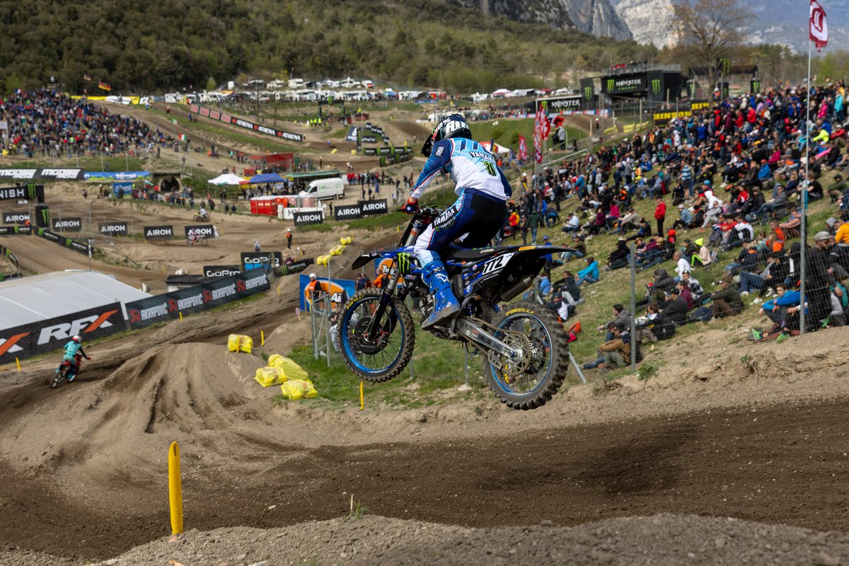 yamaharacingcom's tweet image. 🏆 Janis Reisulis powers his #GYTR kitted #YZ125 to a dominant 1-1 victory at the @mxgp of Trentino, and now leads the #EMX125 Championship by 13-points! 🚀✨