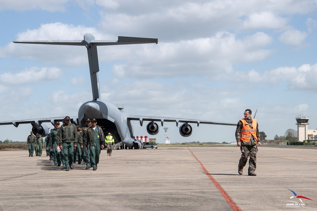defencealerts's tweet photo. 🔴#ExerciseOrion2023 : After a brief halt in #Egypt, the #IAF contingent reached the Mont-de-Marsan airbase, #France. https://t.co/DCOZD876Je