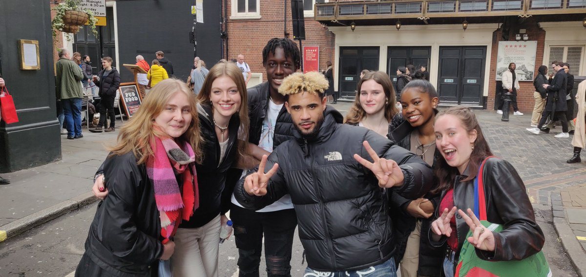 EliseAlexandre6's tweet photo. @lorraine_keeffe @bella_dempster @itsjackmatthew This guy was a charmer and blew us all away too! @HandDarragh https://t.co/xaTdA1gSsX