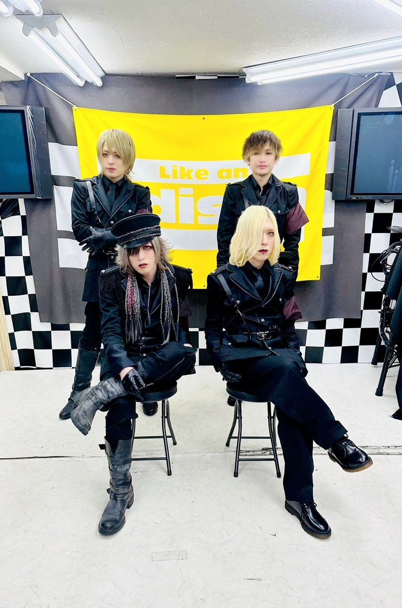 DIAURA_OFFICIAL's tweet photo. 『ANTISM』INSTORE EVENT
2023.4.16
Like an Edison東京本店

-Next-
ONEMAN TOUR2023
『VARIANT[ISM]』
2023.4.22
HEAVEN'S ROCK さいたま新都心VJ-3
https://t.co/xsHXhV1qoI

#DIAURA #ANTISM https://t.co/EDho6XbkRB