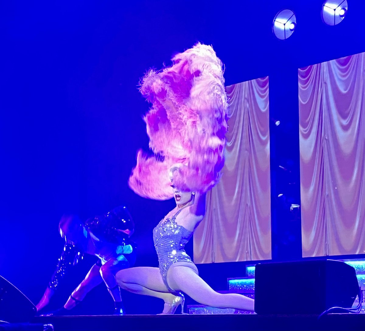 lingoody43's tweet photo. @itsstxrlet @dragraceukbbc @VossEvents @brightdome  you shone bright in Brighton . We loved the show . Thought you might like these videos x Costumes amazing g . Hope the rest of the tour gets you standing ovations like last night . https://t.co/1PtyAkWtN7
