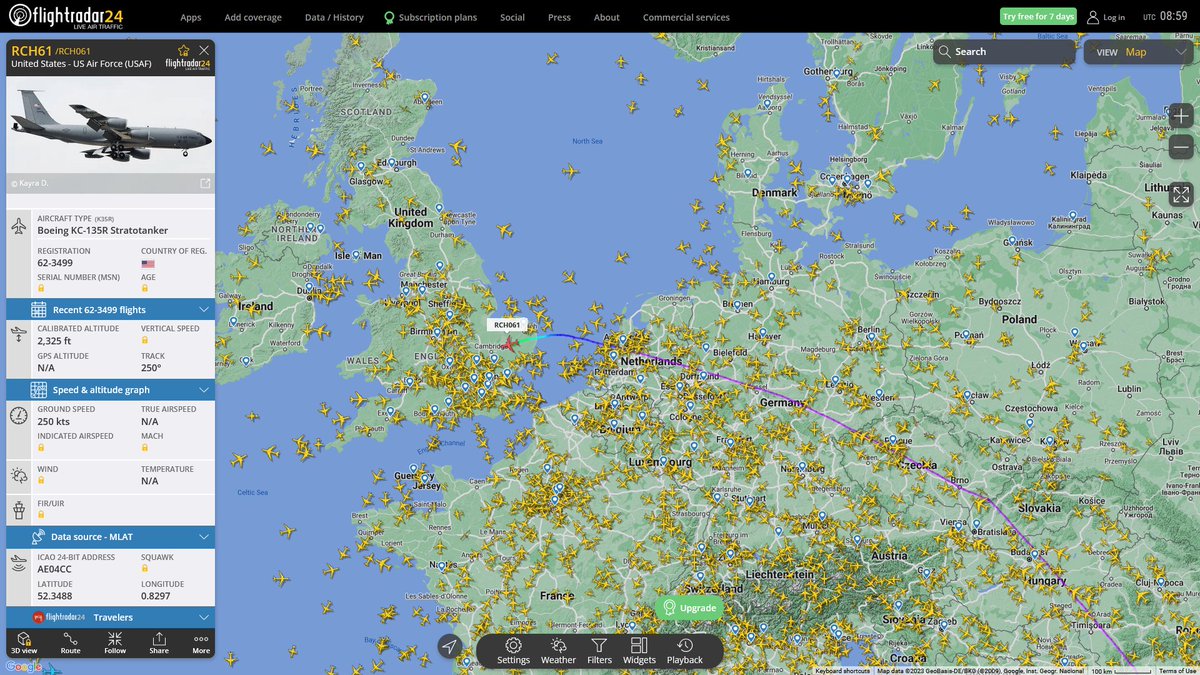 AIYeyENGDdJkjTr's tweet image. Apr 16, 2023
#Souda Bay NSA #RAF Mildenhall 

#RCH61 / #NoCALLSIGN #AE04CC USAF KC-135R Stratotanker