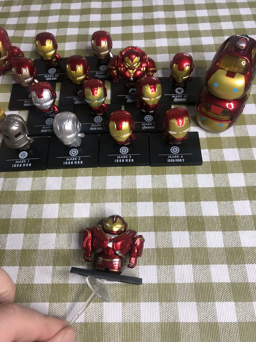 I just realized that Iron Man has so many models

Can babysup distinguish their differences?😆

（They can be removed from the cake）
 #Saint_sup      #MingEr