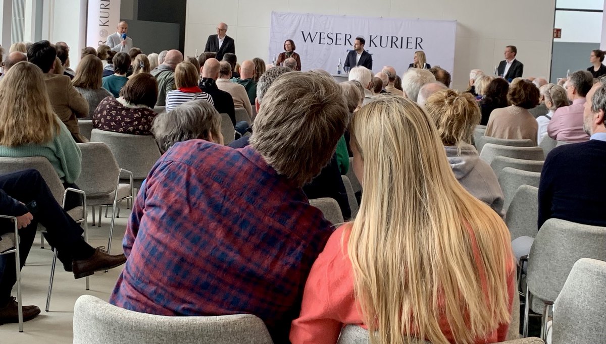 hellwig_silke's tweet image. Wahl-Talk des ⁦@weserkurier⁩ im Festsaal der ⁦@HBBuergerschaft⁩