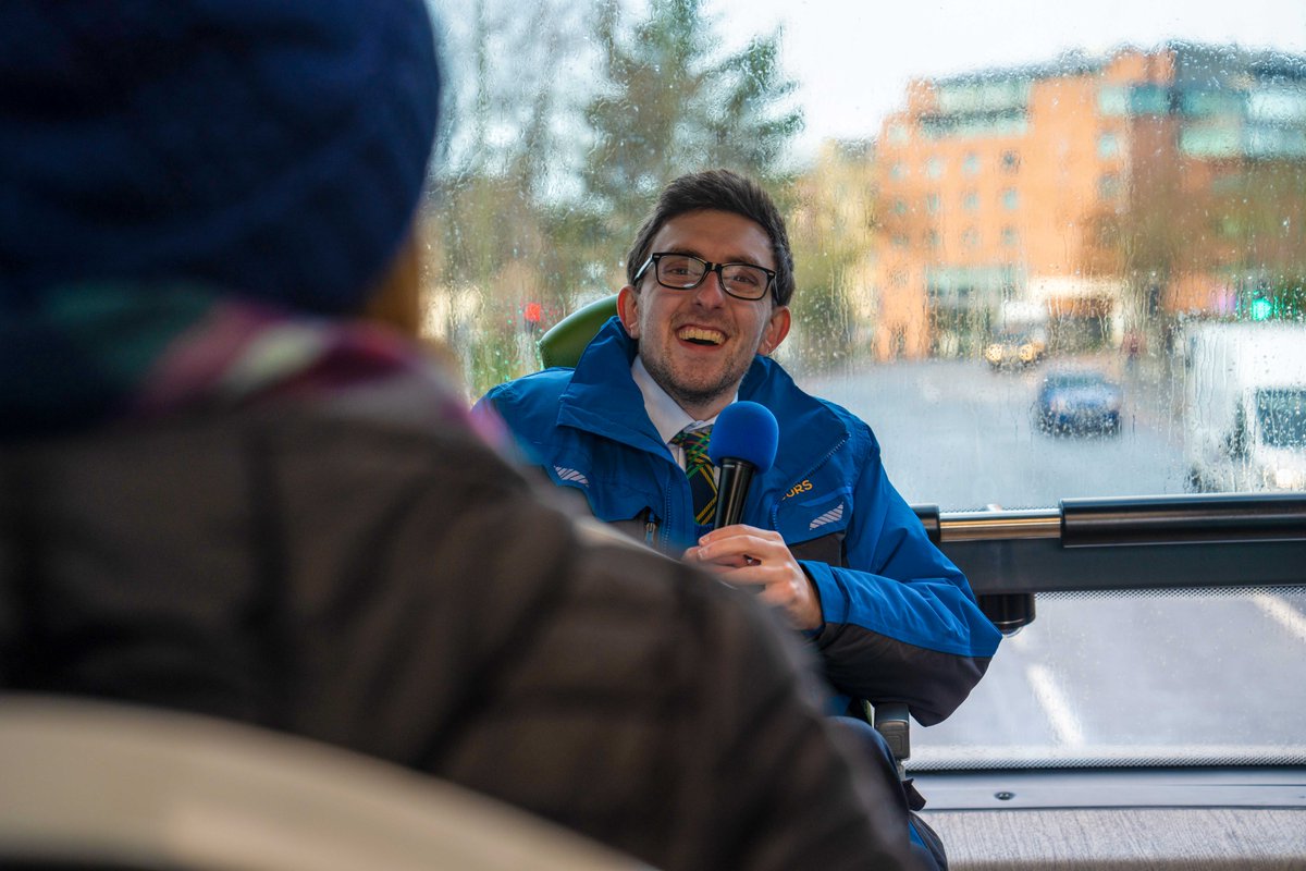 Passionate about Edinburgh? Love meeting new people? We’re looking for enthusiastic, outgoing & driven people to join our team as a tour guide!

Apply now 👉 ow.ly/Txlr50Mxc1e

#EdinburghBusTours #Edinburgh #EdinburghJobs