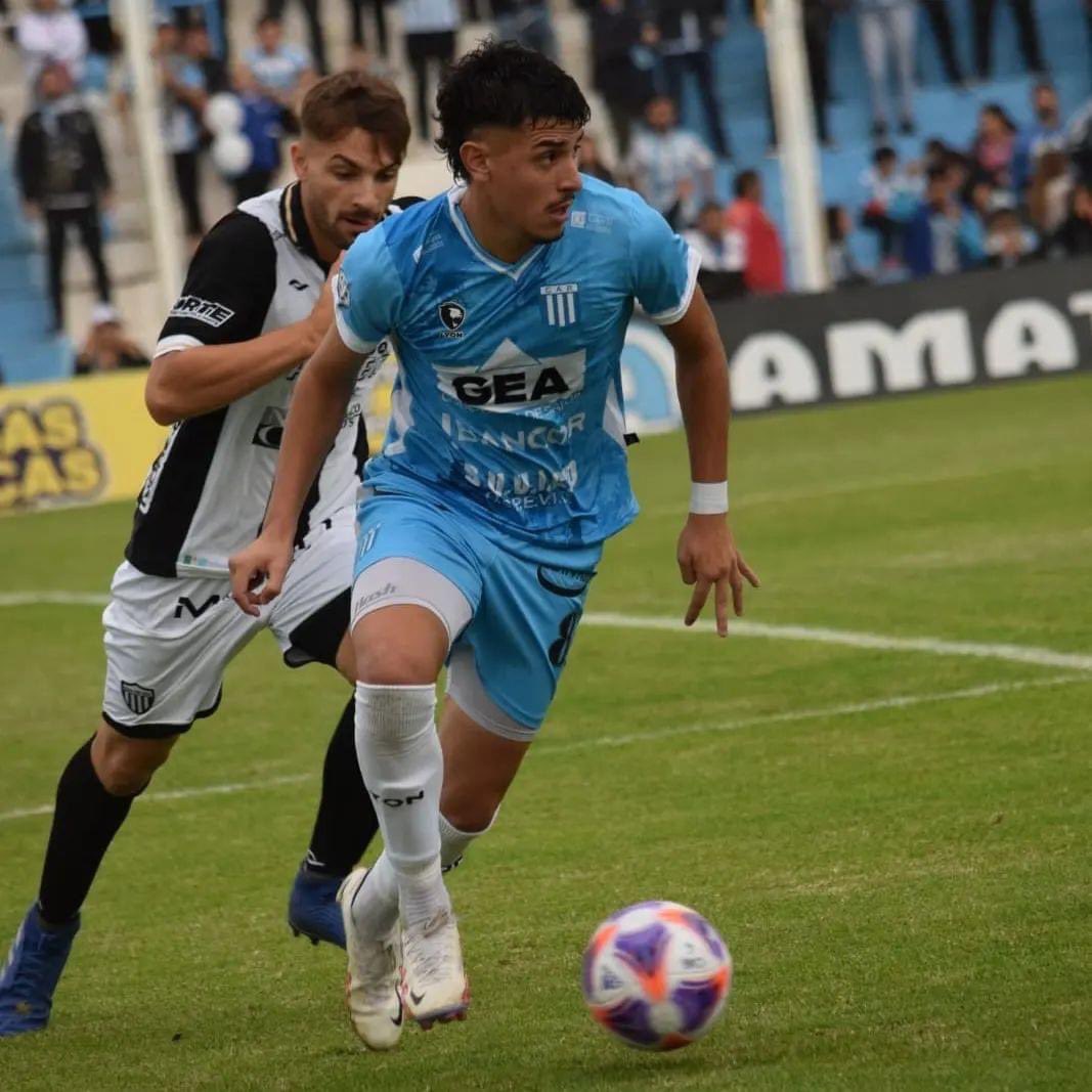 AugustoBerrondo's tweet photo. A seguir firme que se viene lo más lindo, a disfrutar al máximo y Pa’ Lante⚡️💙⚽️ https://t.co/pur6ZmQzs6