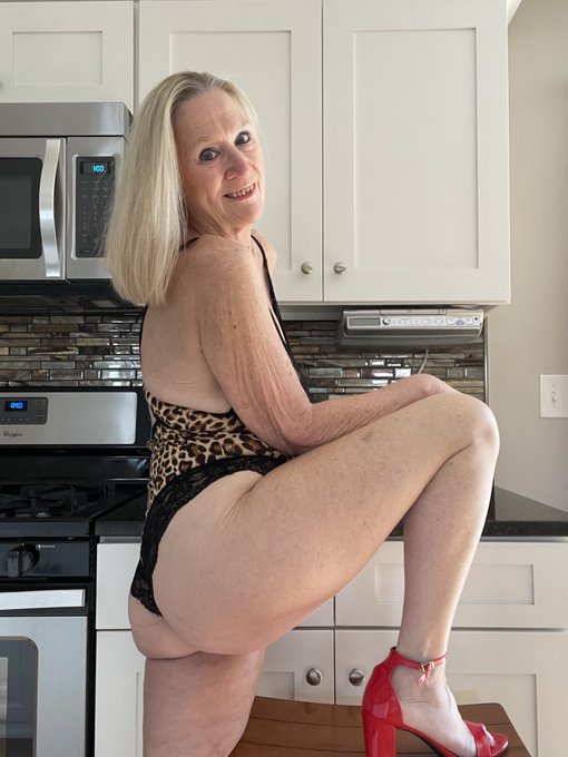 I&rsquo;ll be returning to Florida next week for a porn shoot please message me on onlyfans if you would like