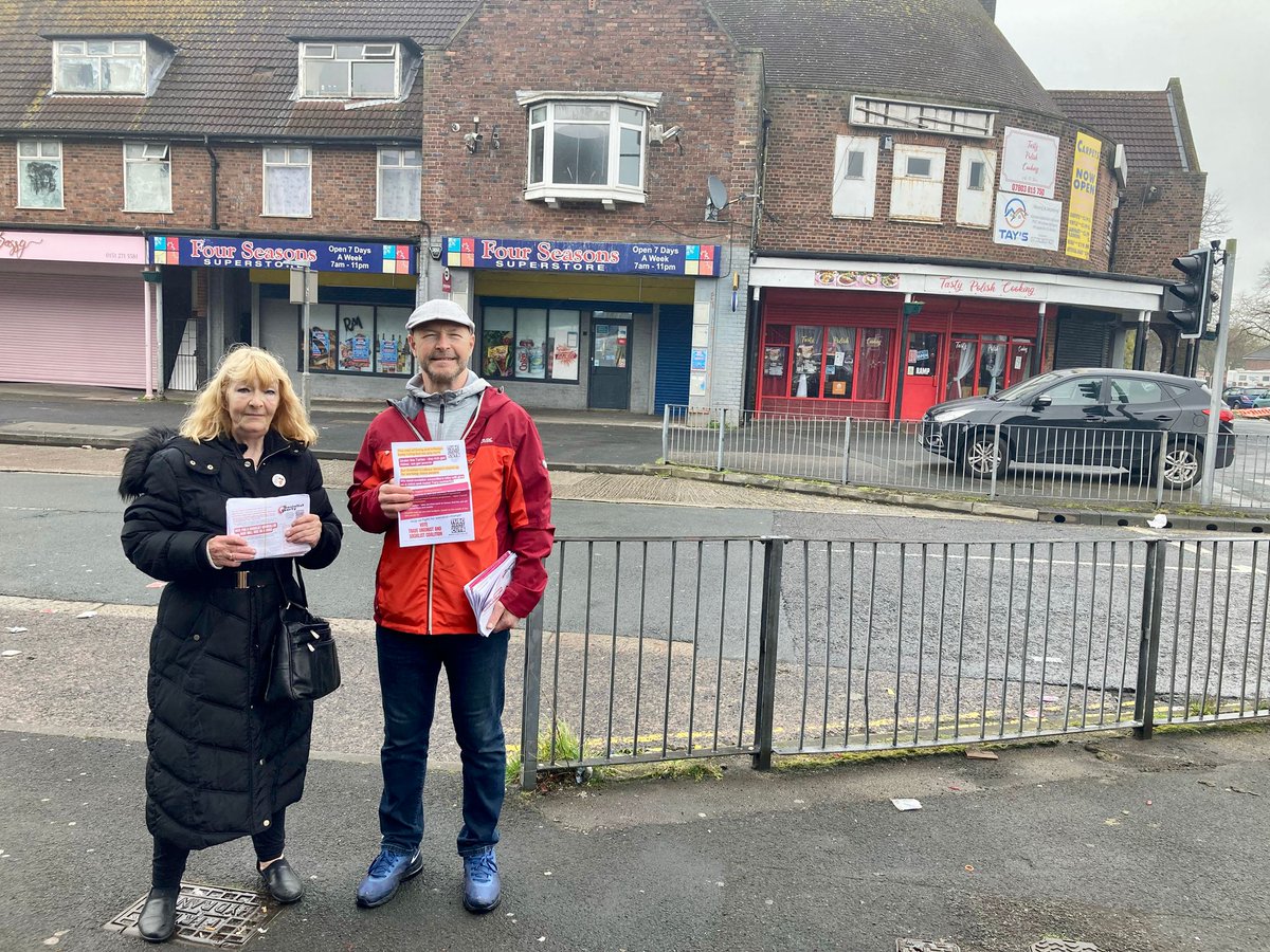 Morning leafleting session with our Socialist Candidate Ann Walsh. If you're in Norris Green and are in need of change, Vote TUSC May 4th. 

#VoteTUSC