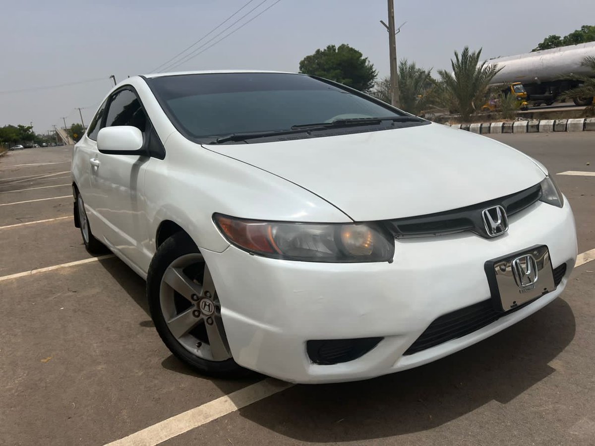 KarikoPrincefab's tweet photo. NEATLY CLEAN HONDA CIVIC IROBOT AUTOMATIC TRANSMISSION  EXCELLENT CONDITION 1.650ML LOCATION KADUNA STATE #Burna #omah #QueenCharlotte #Made in Lagos #Ebubu # #Go To Court #Tampons  #Mercy Eke #Erica #Congratulations Chizzy  #iphone15 #gtbank #Hakimi #Speedy # Southern kaduna https://t.co/oV1sPXvE33
