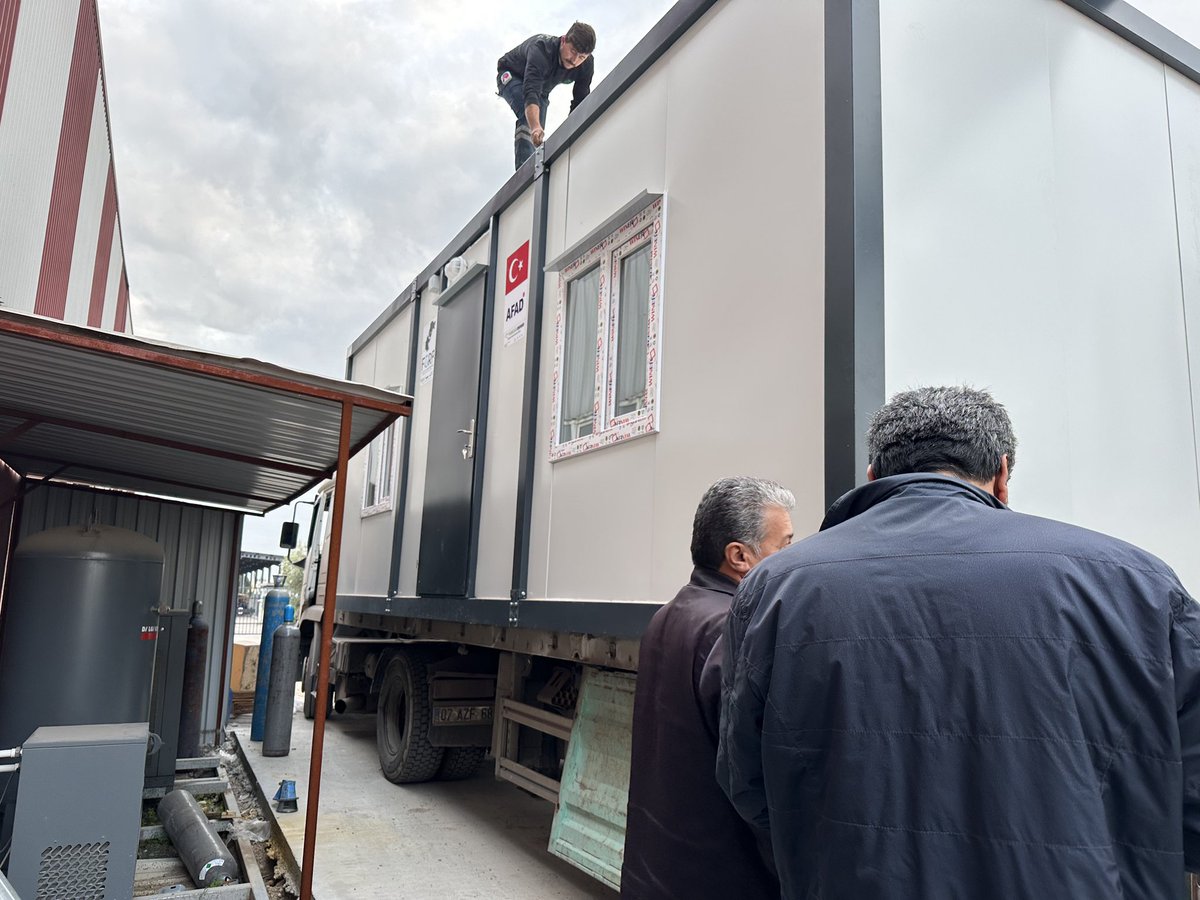 FGRForg's tweet photo. First Container Houses convoy transported to effected areas of Turkiye #earthquake #HelpWithFGRF https://t.co/tTib2ulT6S