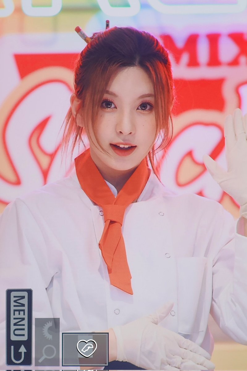 Bai_Fari's tweet photo. 230416
😮👈🥳
pre.
#배이 
#BAE
#NMIXX #엔믹스
#expergo https://t.co/lCFXv8b5qp