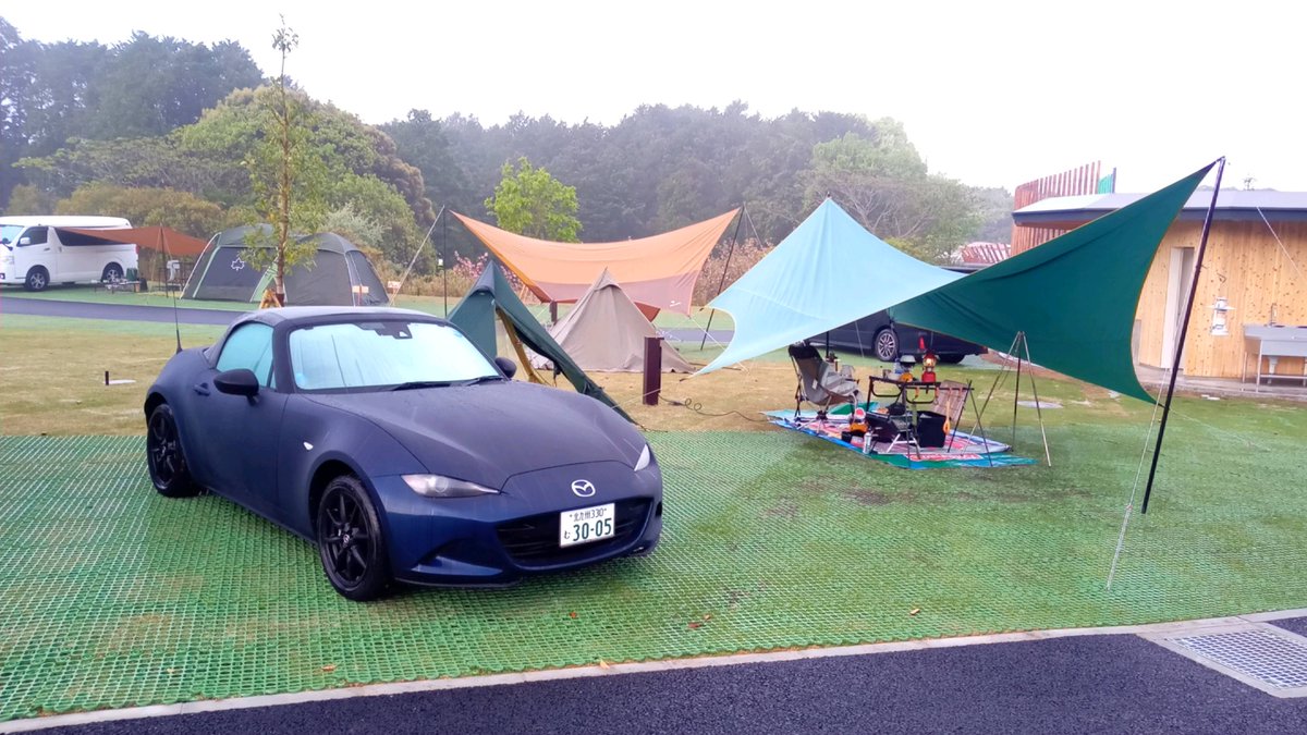 Okame_RoadSter's tweet image. HIBIKINADA CAMP BASE
開業日の土日にロドキャンしてきました
新たなお供　６６年前に製造されたガソリンランタン
コールマン ヴィンテージランタン イエローデカール
１９５７年１１月製造
#Coleman #200A