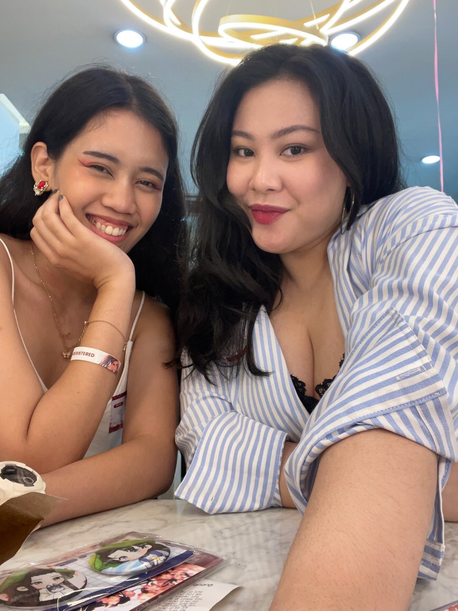 bbyiho's tweet photo. had so much fun because of this lady!! @yeonkyumm we literally build a freaking plan for potn cse/gathering ๐ love all the life + bl chismis. love ya bebe, see you soon!! ๐ฅฐ๐ #RWTwoLifetimes https://t.co/KgApVbk92r